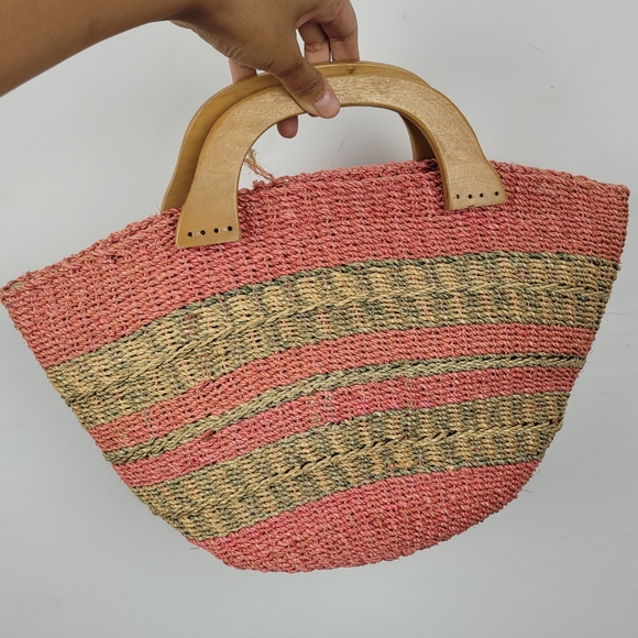 Vintage Straw Woven Bag in Pink‎ with Yellow Green Stripes - Picture 12 of 12